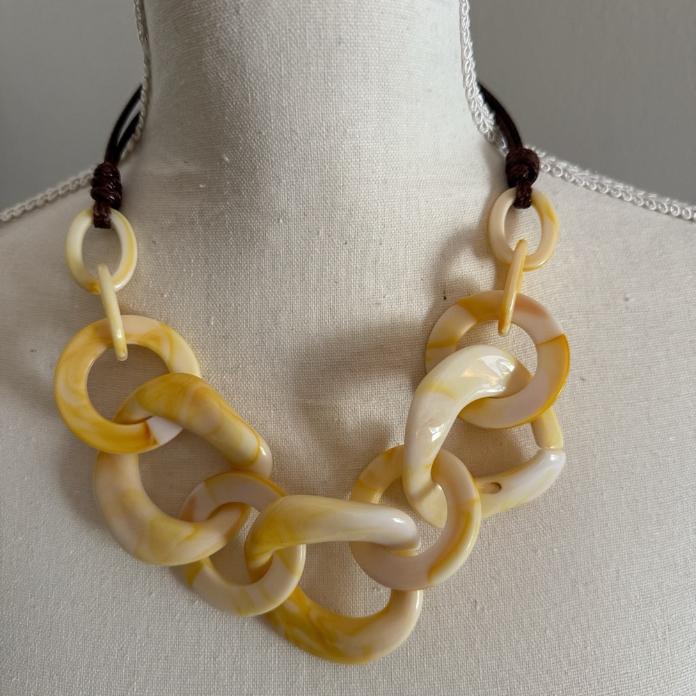 Contemporary Yellow and Cream Chain Link Necklace